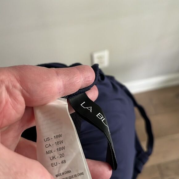 La Blanca Navy One Shoulder Linea Costa Swimsuit 18W NWOT - Picture 7 of 11